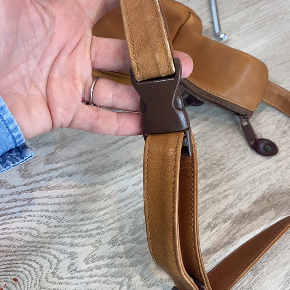 Unisex Land Santa Fe Calf Leather Two Tone Large Zippered Belt Bag Fanny Pack - Picture 12 of 12